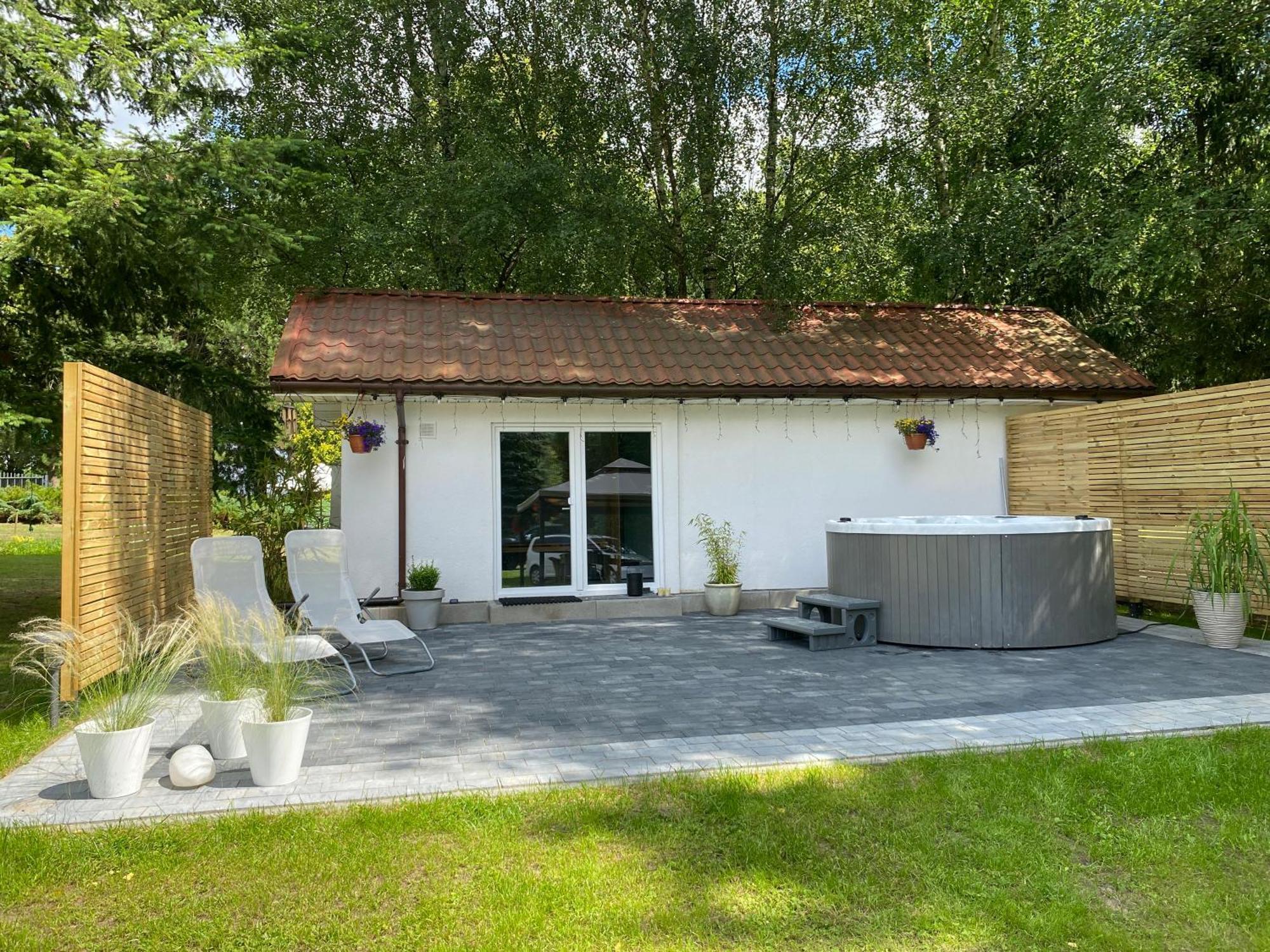 Willa Tini Sauna Basen Gościno Buitenkant foto