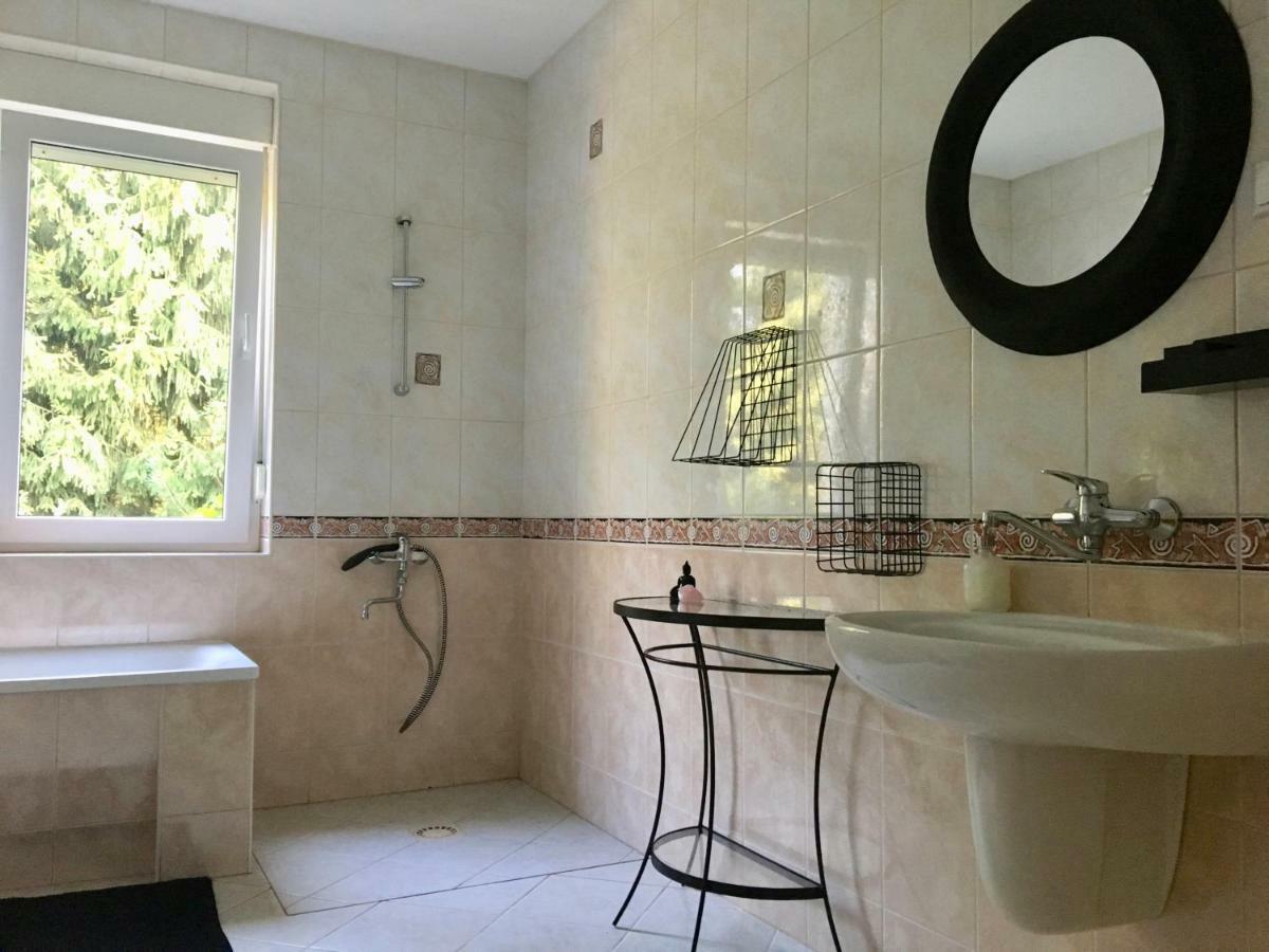 Willa Tini Sauna Basen Gościno Buitenkant foto